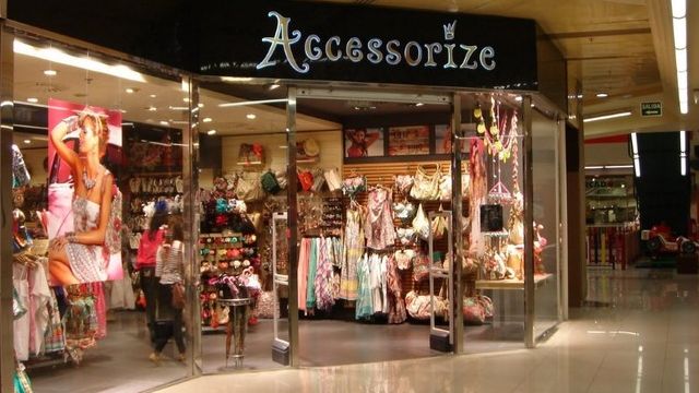 В магазинах Испании хотят брать плату за примерку одежды