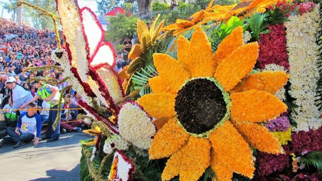 Фестиваль цветов «Панагбенга» в Багио