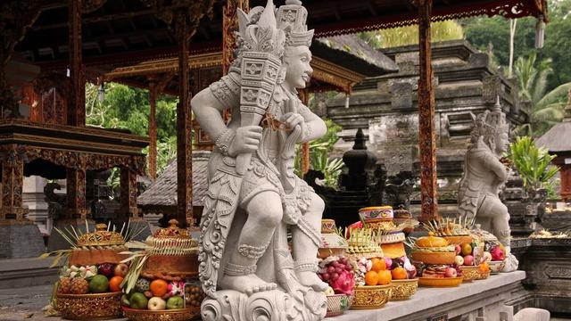 Праздник Кунинган на Бали